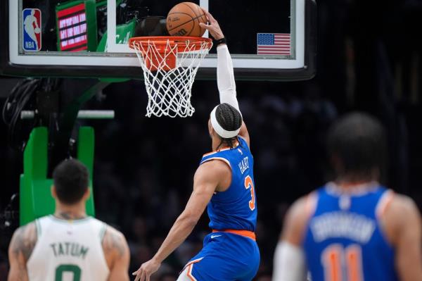 Josh Hart added 16 points and 16 rebounds for the Knicks against the Celtics on Thursday.