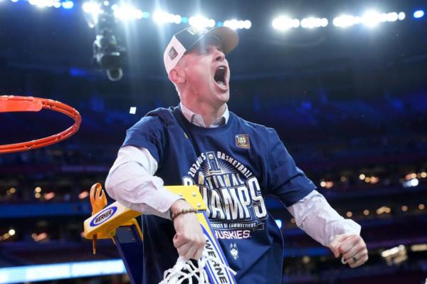 Co<em></em>nnecticut Huskies head coach Dan Hurley cuts down the cut after defeating the Purdue Boilermakers in the natio<em></em>nal champio<em></em>nship game of the Final Four of the 2024 NCAA Tournament at State Farm Stadium in Glendale on April 8, 2024.